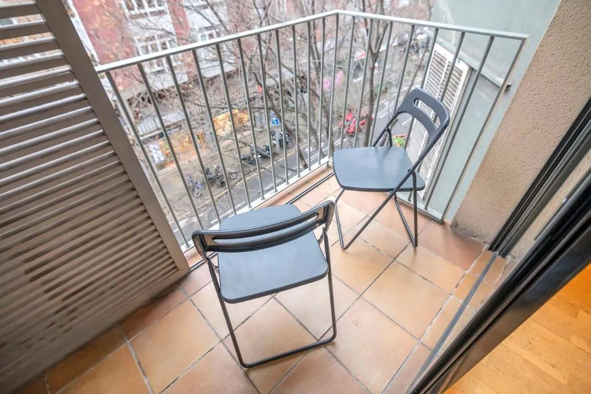 Contacten van 2 Bedroom With Balcony In Eixample 3-2