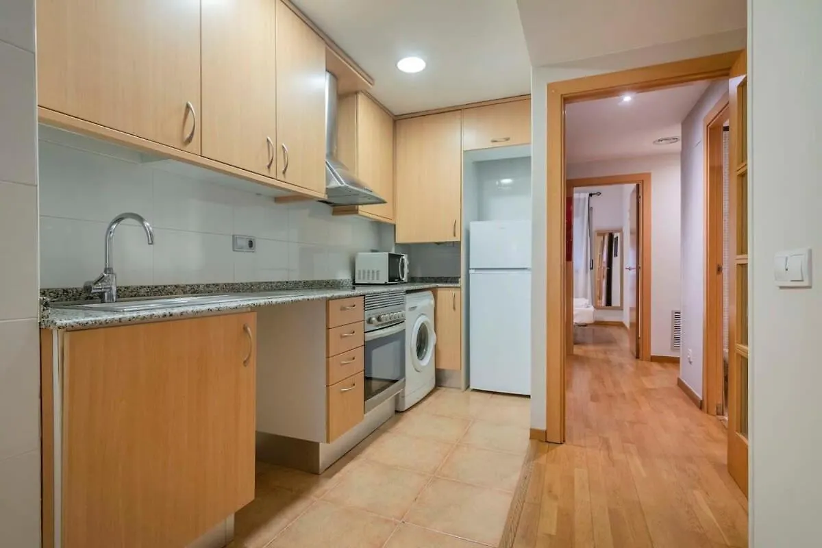 Appartement 2 Bedroom With Balcony In Eixample 3-2 Barcelona